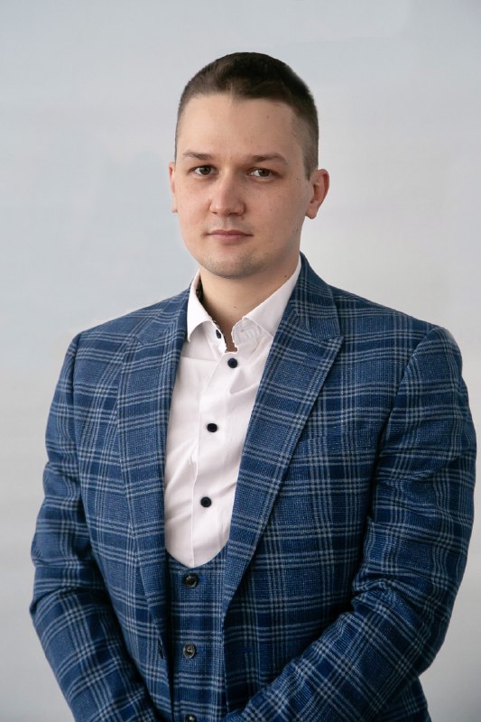 Гашин Александр Дмитриевич.